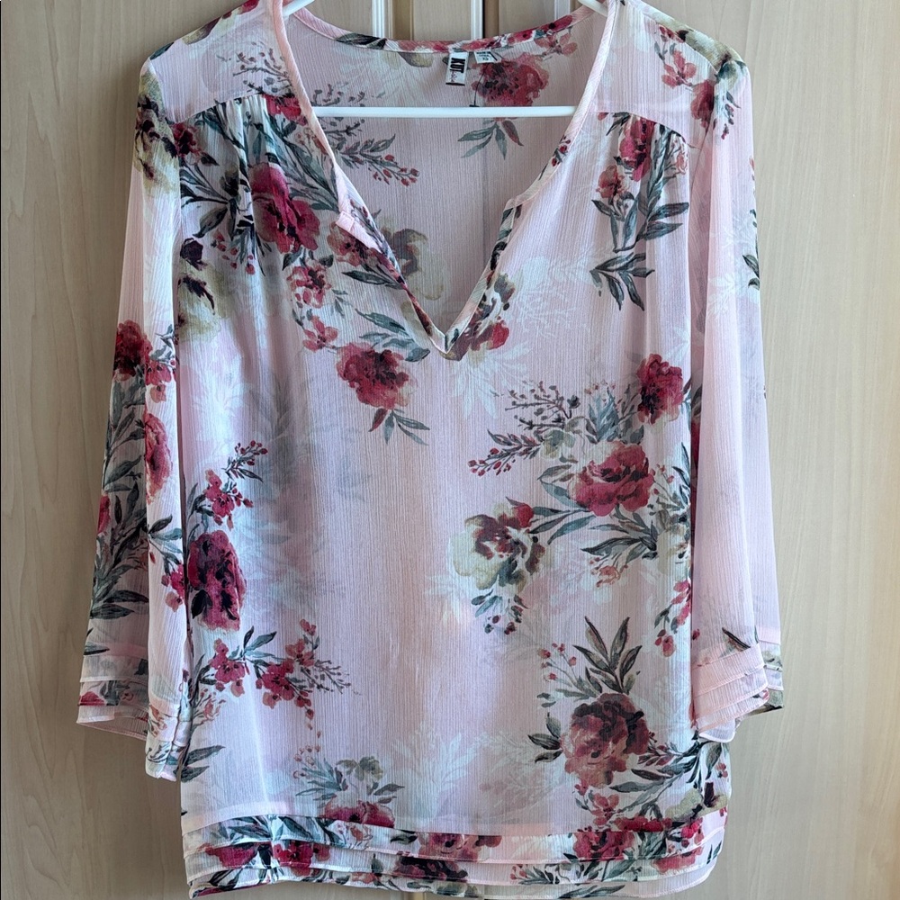 Kut from the Kloth Pink Floral Sheer Blouse NWOT - Picture 4 of 13